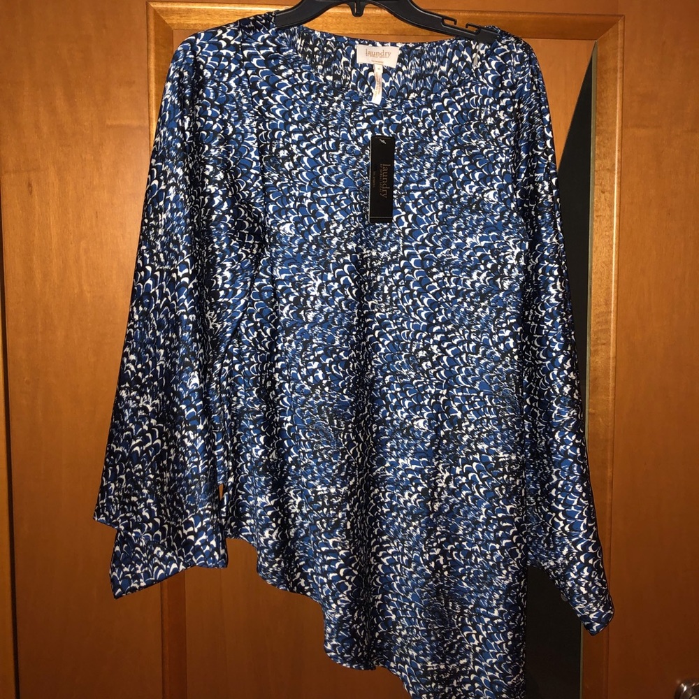 Laundry flare top size M